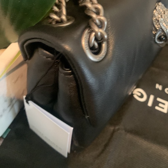 - Kurt Geiger London Mini Kew Leather Shoulder Bag
KURT GEIGER LONDON - Picture 7 of 12